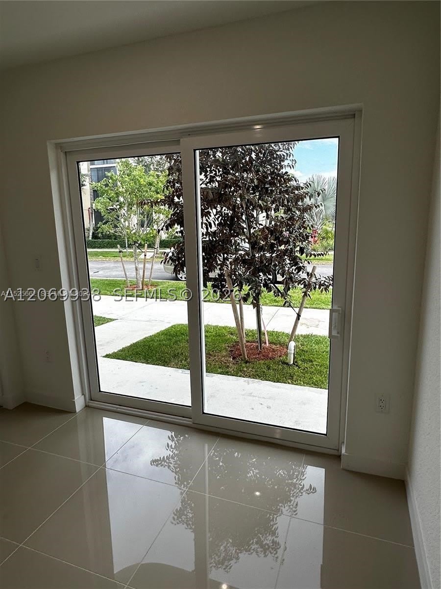 25778 SW 143rd Path – photo 2