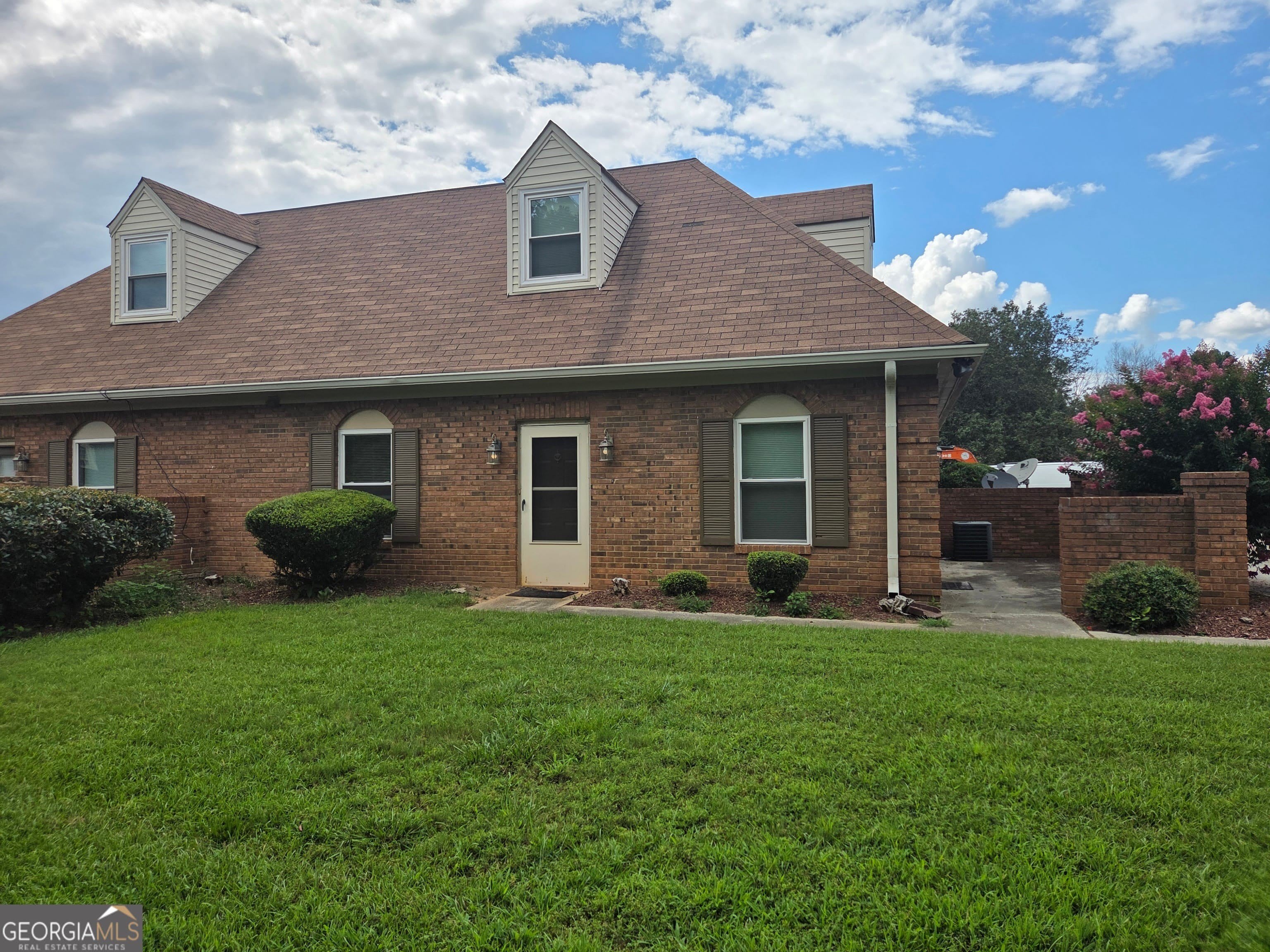 891 Park Place NE – photo 1