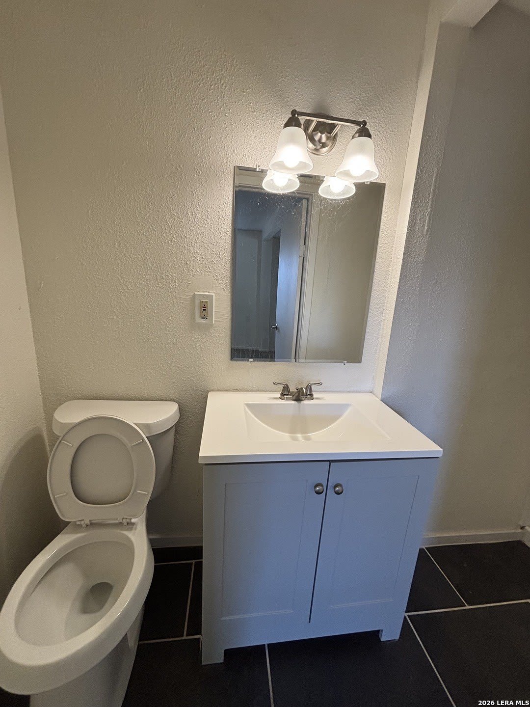 1319 Keats – photo 5