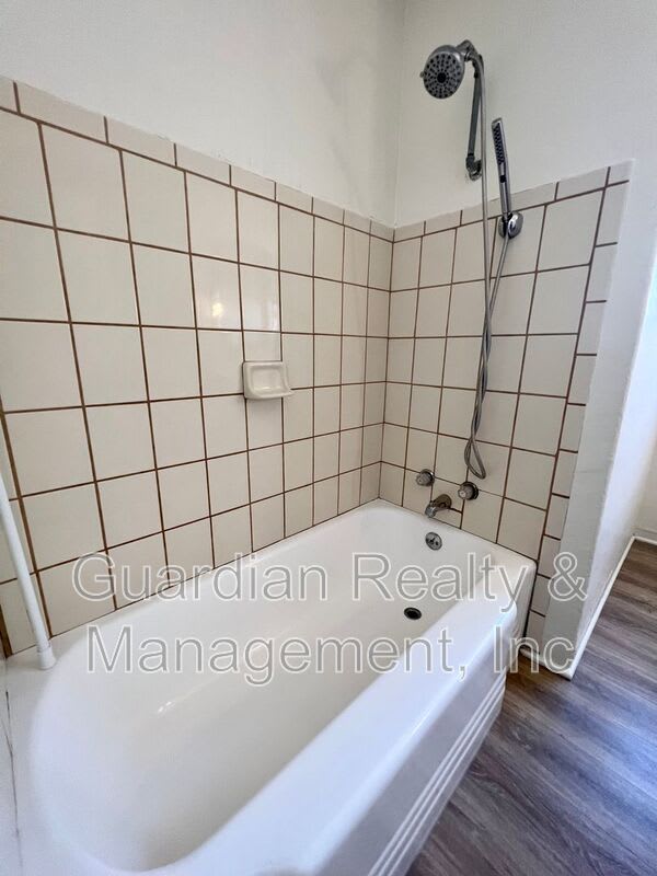 535 W. Edgemont Ave. – photo 4