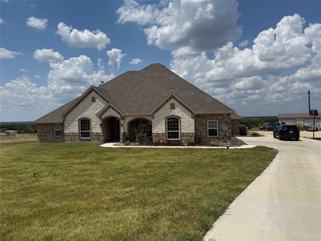 1013 Sky Court – photo 1