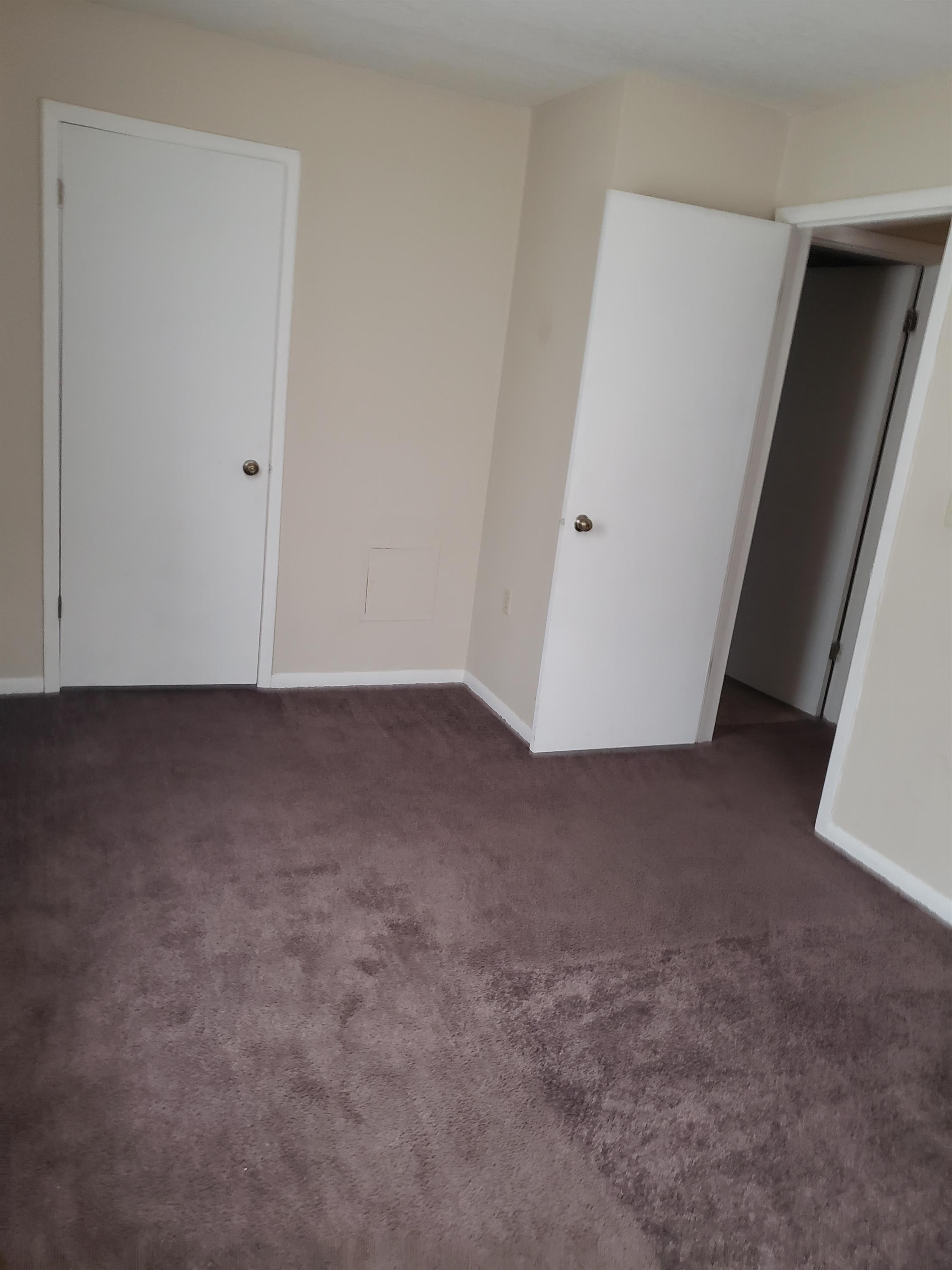 1045 Cato Lane – photo 4