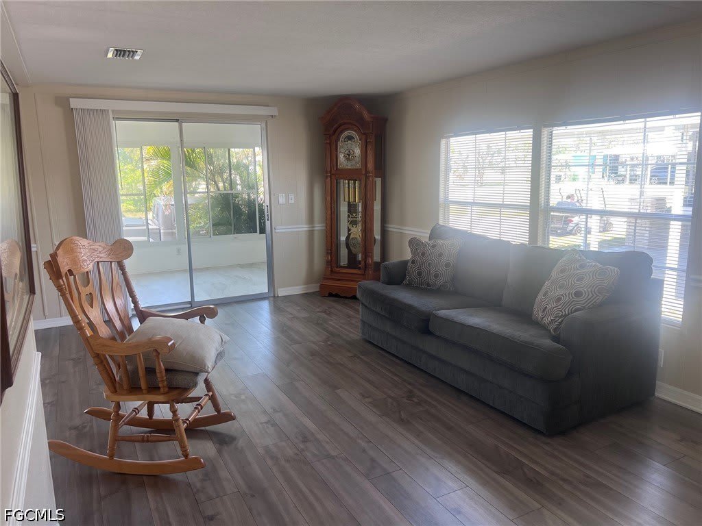 947 Strongbox Drive – photo 5