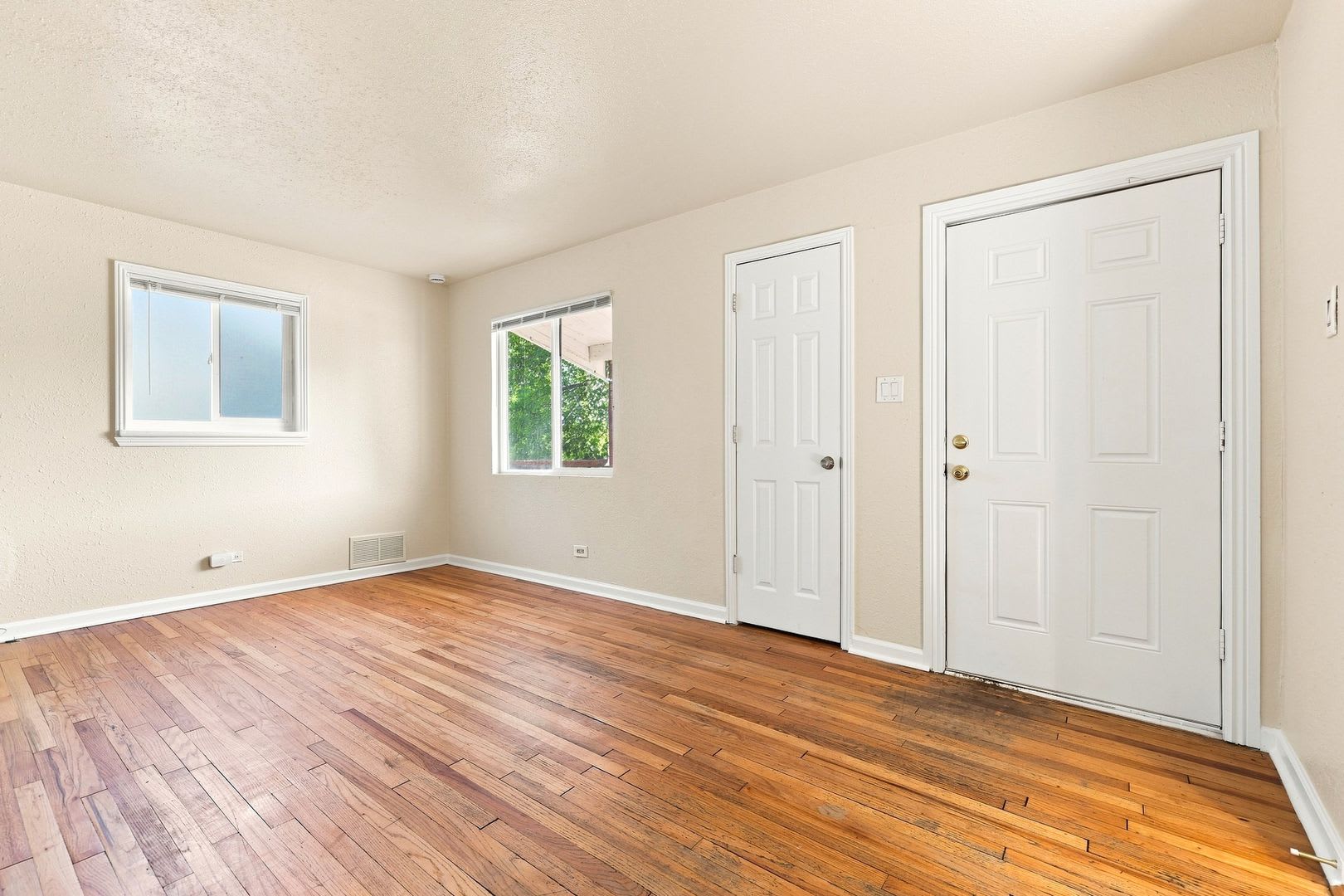 0 Deposit Option Cozy 2 Bed 1 Bath Home With Office In Villa Park – photo 5