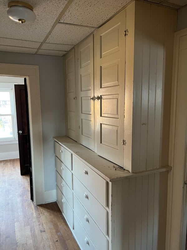533 Whittier Avenue 1 – photo 5