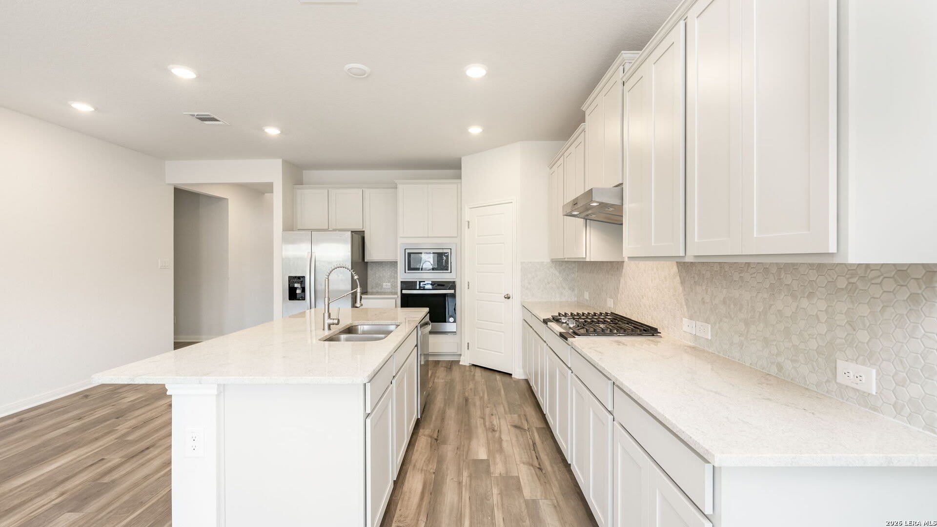 10226 Juniper Oaks – photo 4