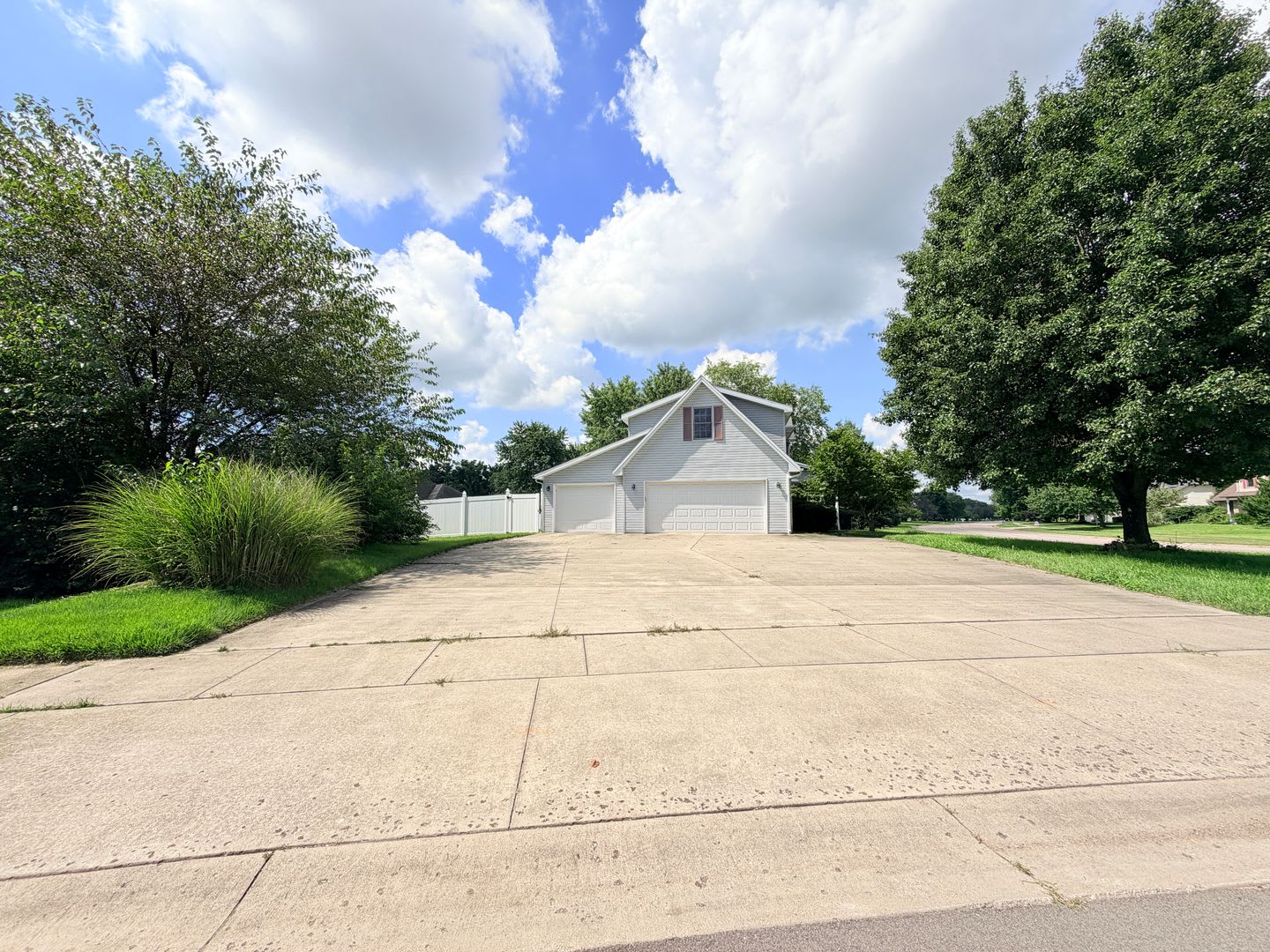 Now Showing 5 Bedroom 3 5 Bathroom Home Located At 2047 Parkside Dr In Columbus In – photo 3