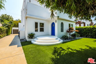 8718 Rosewood Avenue – photo 2
