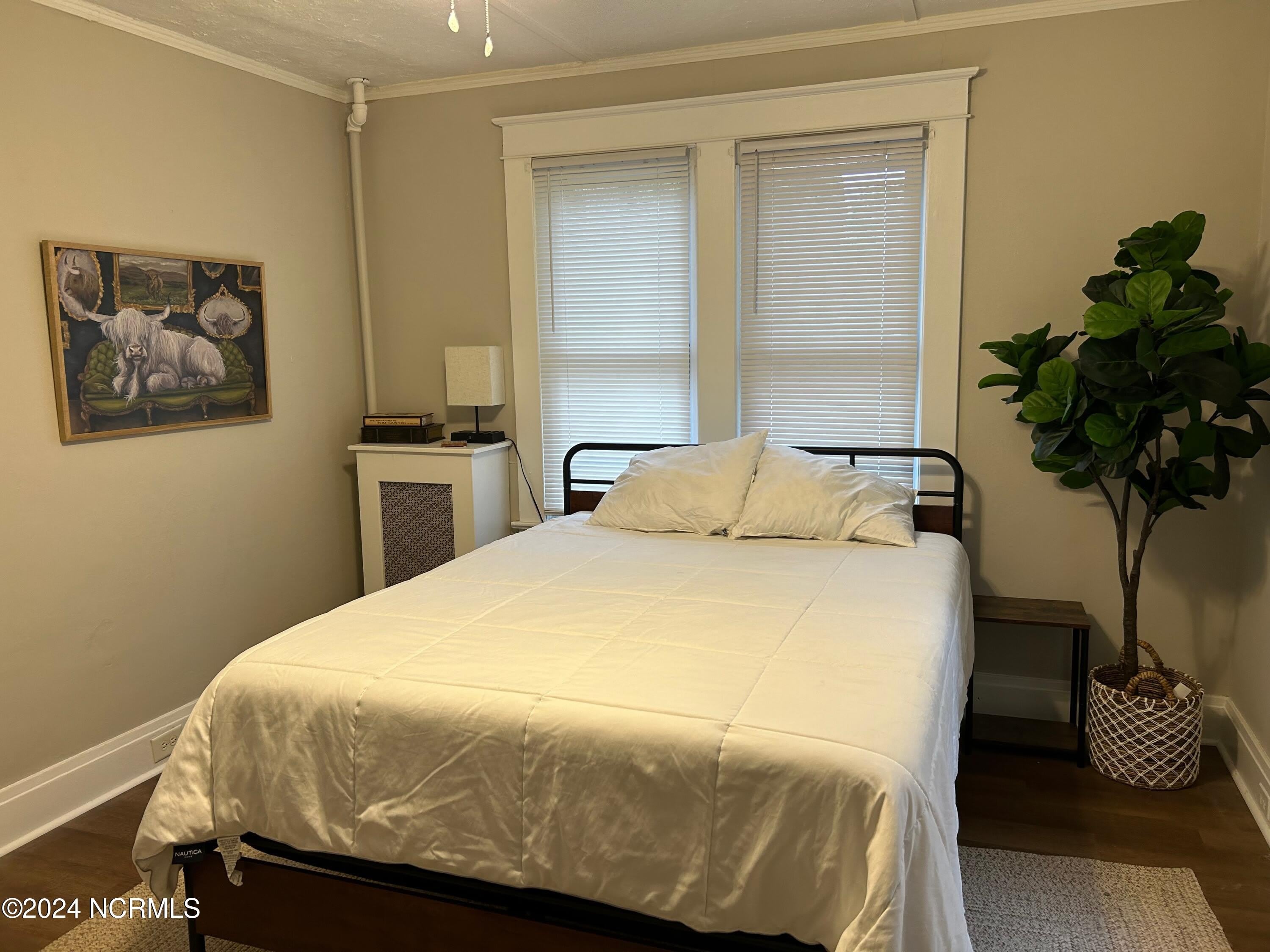 180 N Bennett Street – photo 3