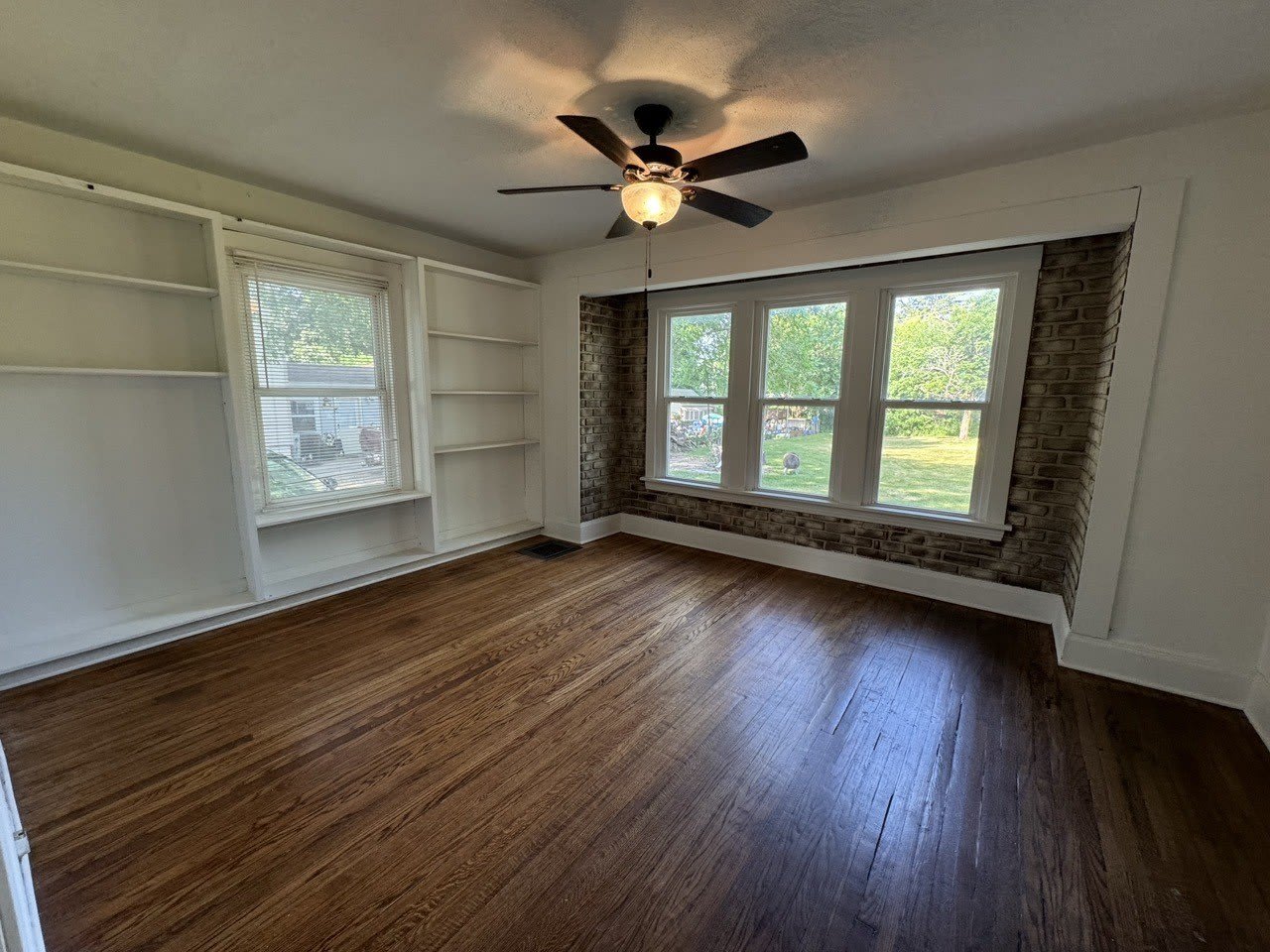 440 Ingalton Avenue – photo 3