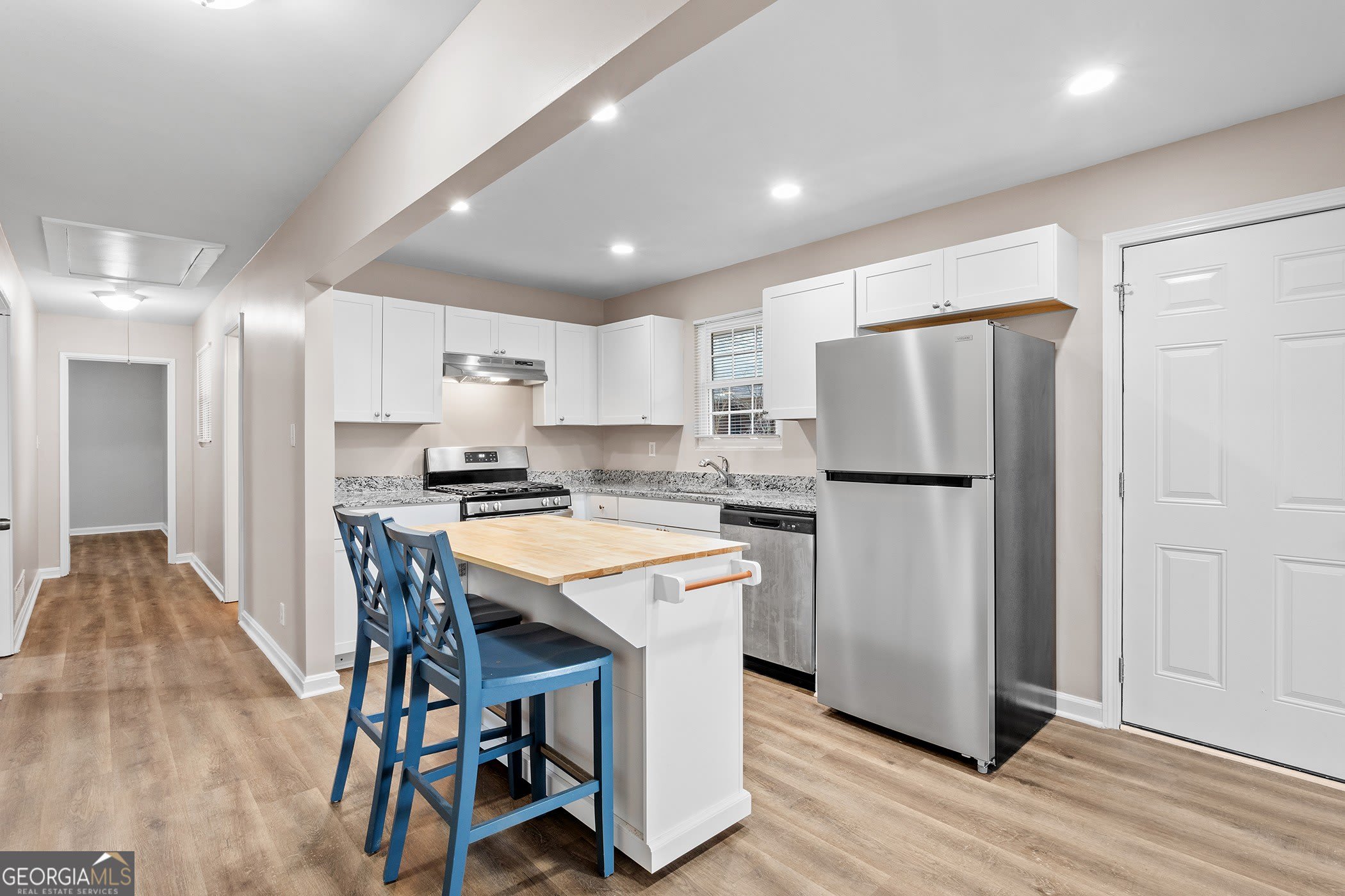 1799 Shirley Street SW – photo 5