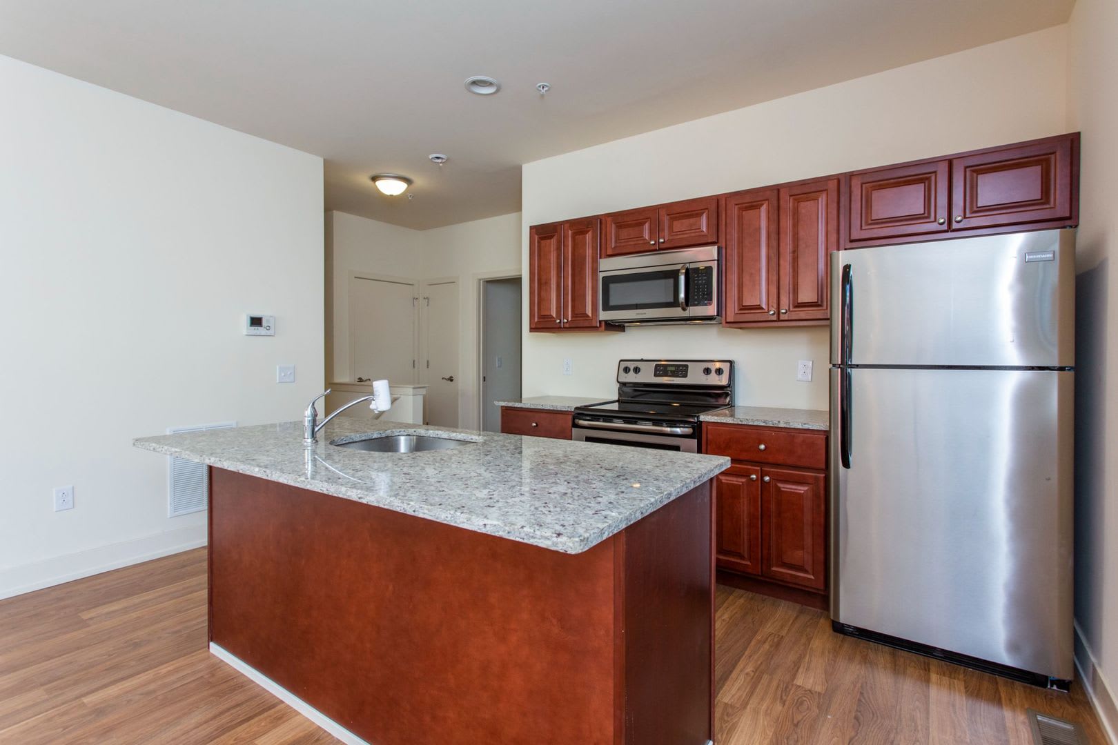 1904 N Marshall St – photo 1
