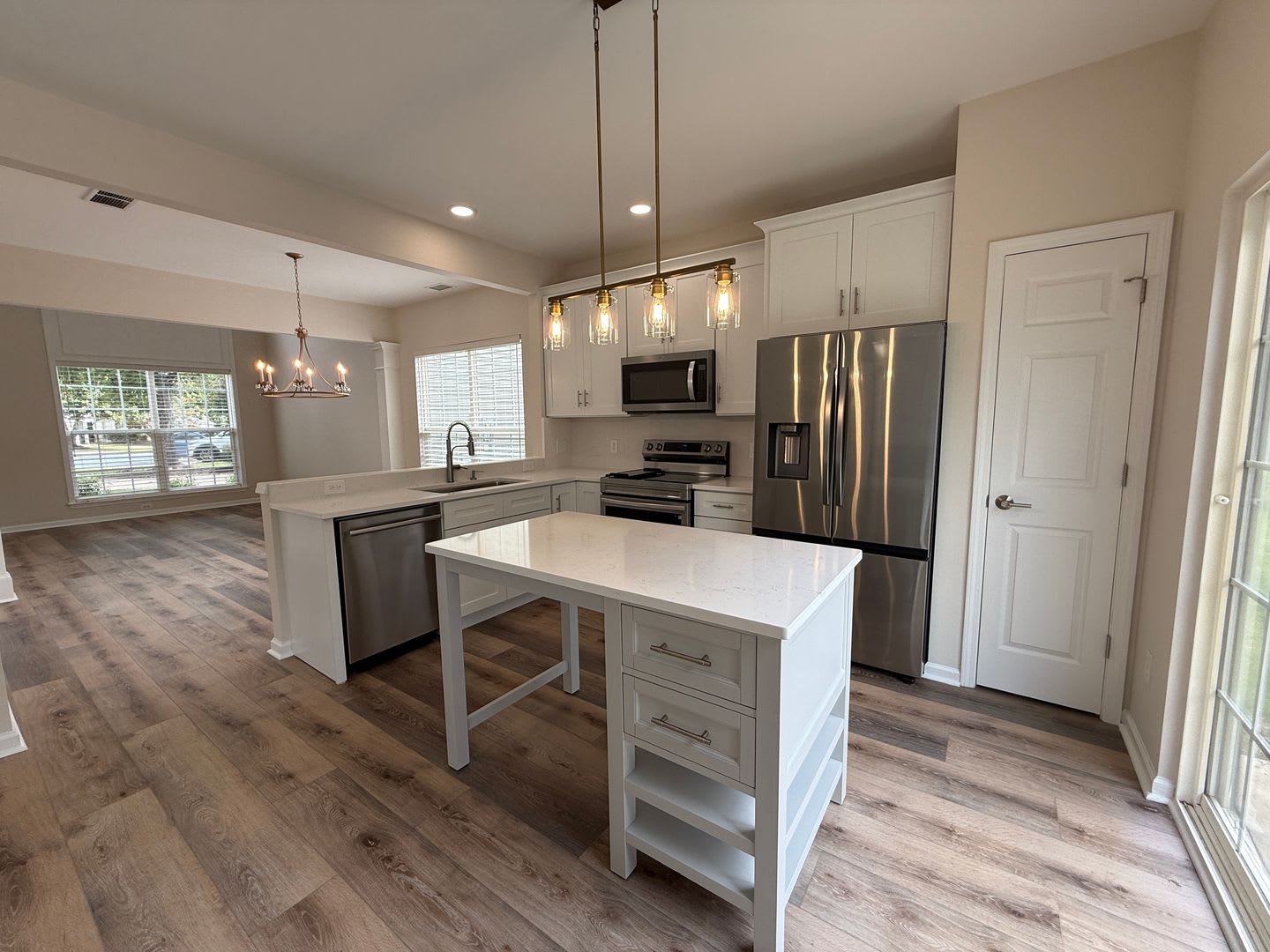 3404 Laurenhurst Lane – photo 5