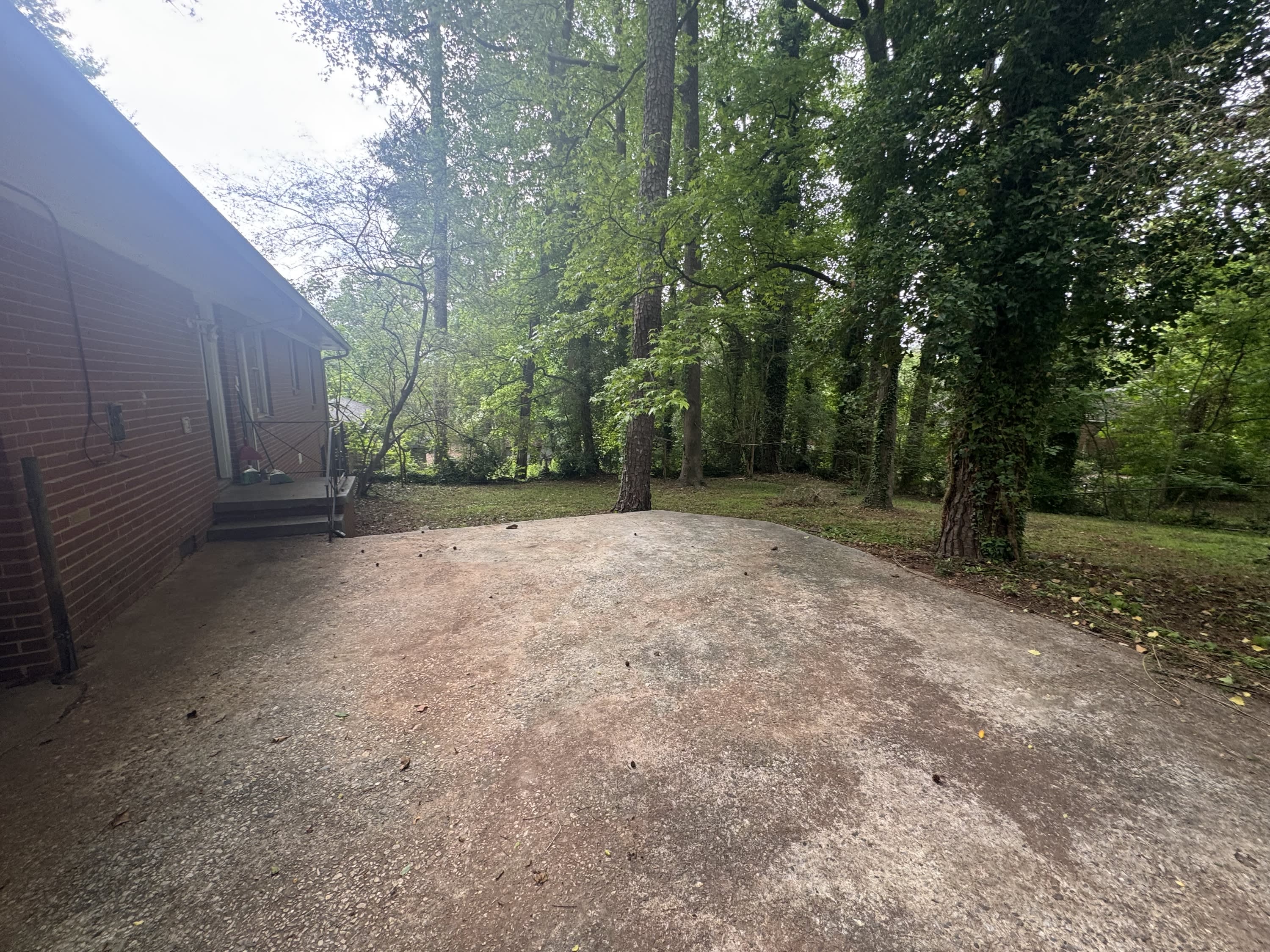 323 Bromack Drive Southeast – photo 2