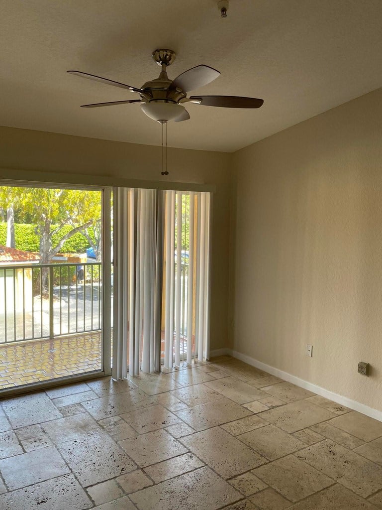 160 Yacht Club Way – photo 3