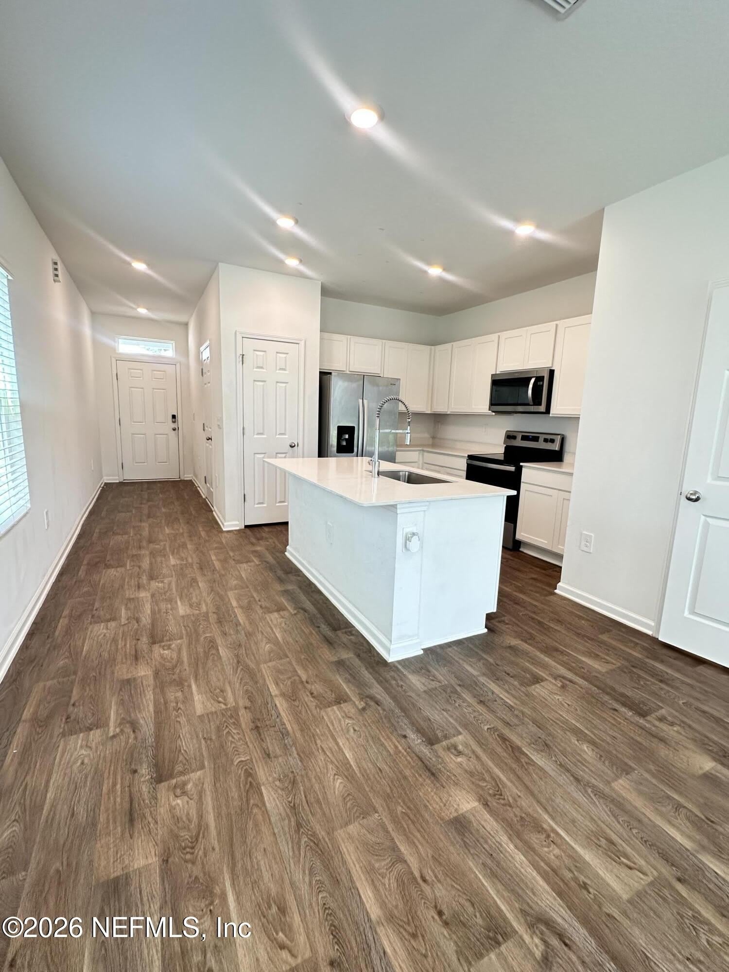 12725 WHELAN Avenue – photo 2