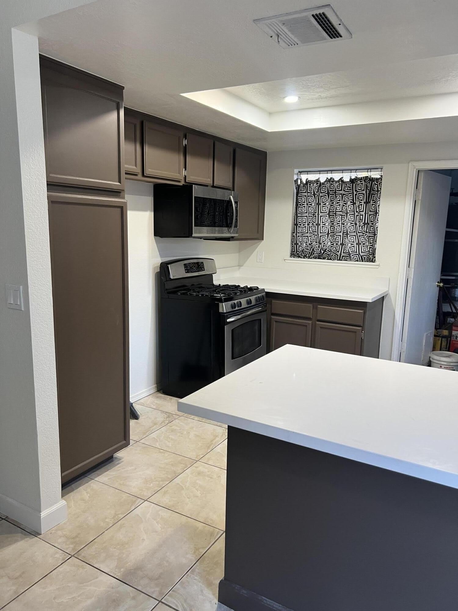 1508 E Avenue J2 – photo 3