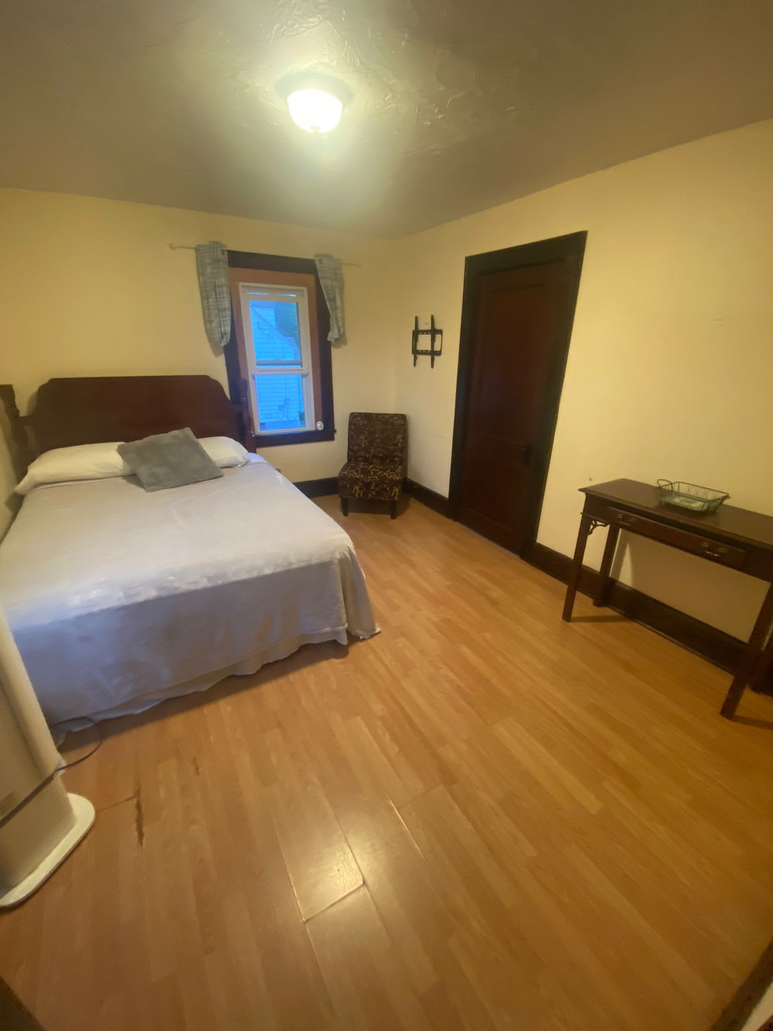 540 Cameron Ave – photo 4