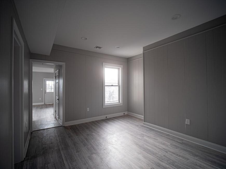 143 London St. – photo 3