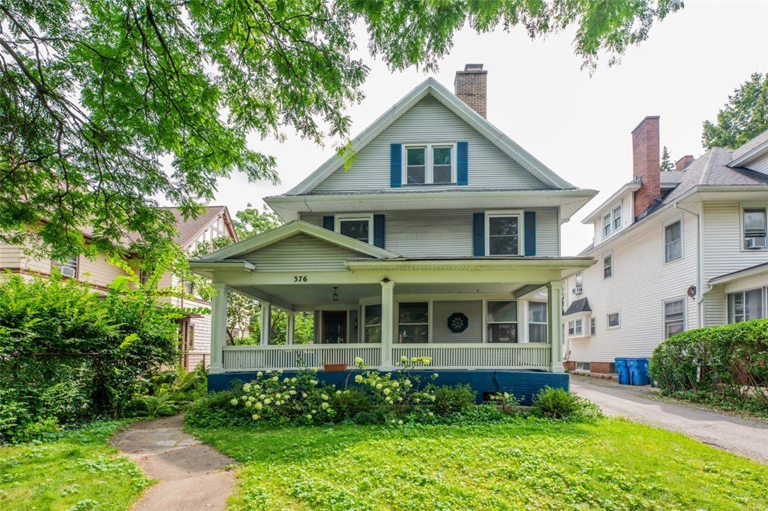 376 Barrington Street – photo 2
