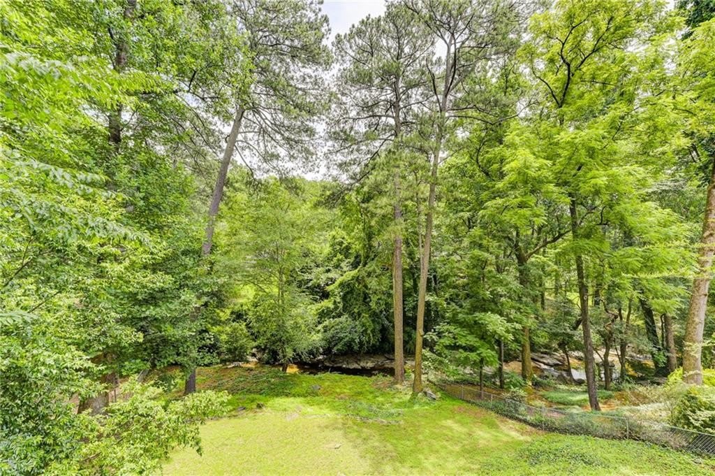 2423 Woodacres Road NE – photo 2