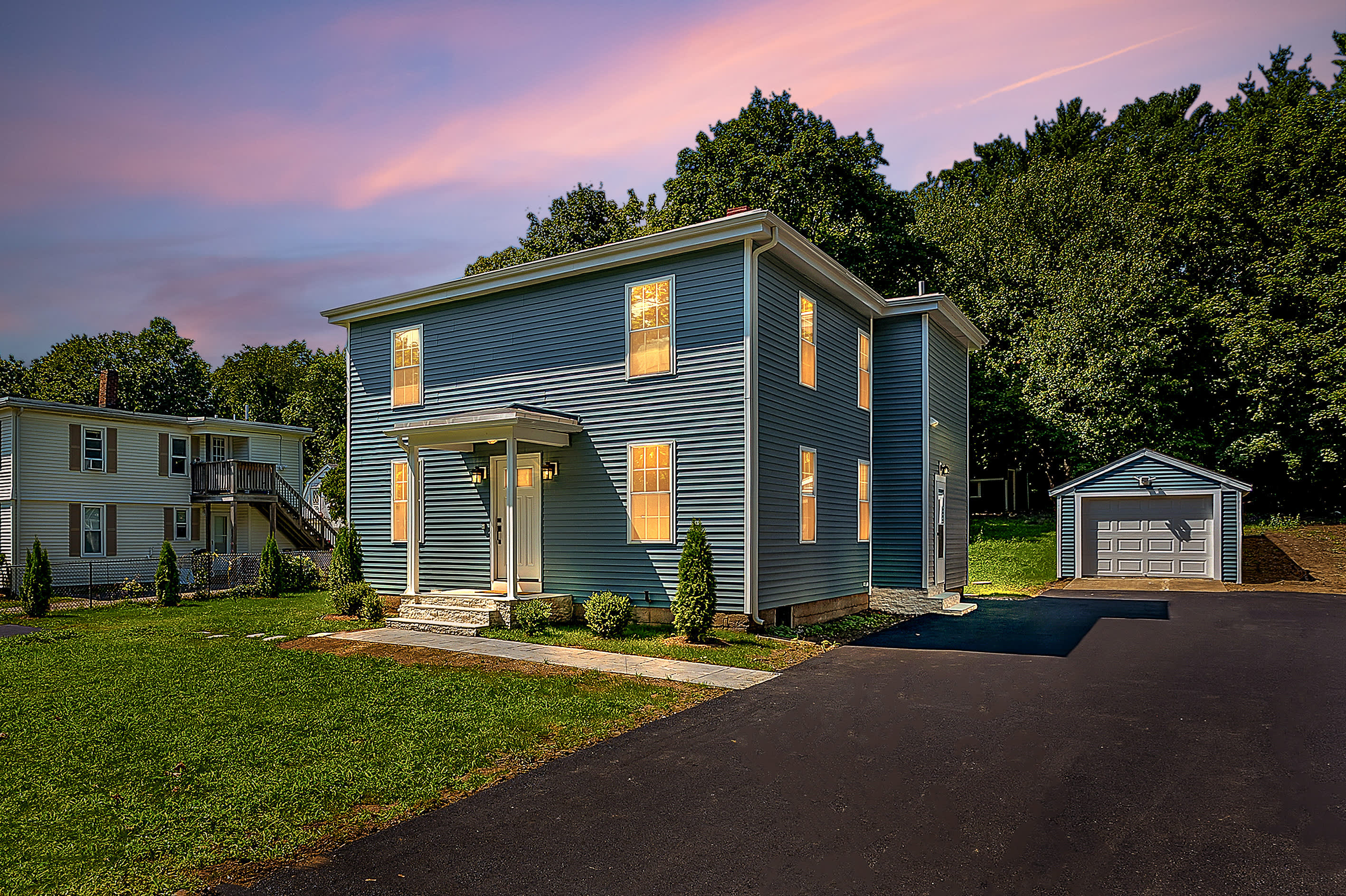 87 School St – photo 2