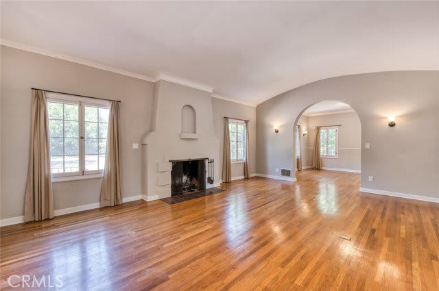 1096 Armada Drive – photo 2
