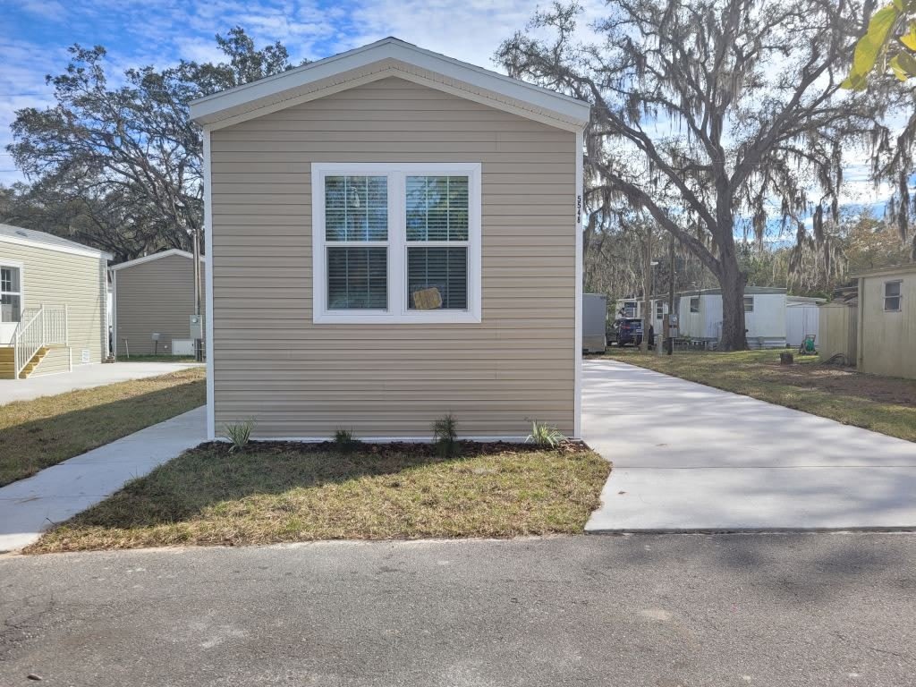 5548 Annette Street – photo 1