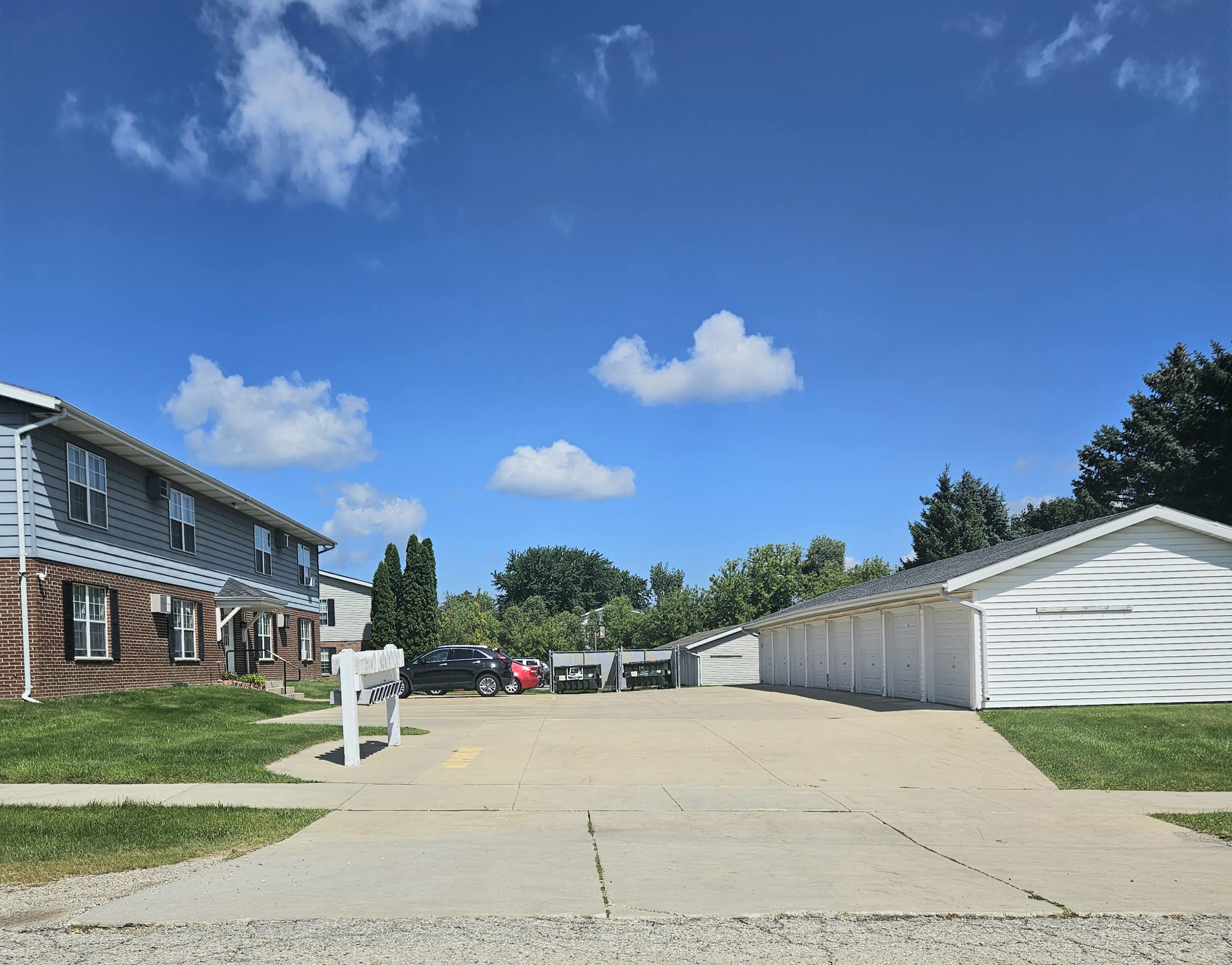 2035 Sylvan Way – photo 2