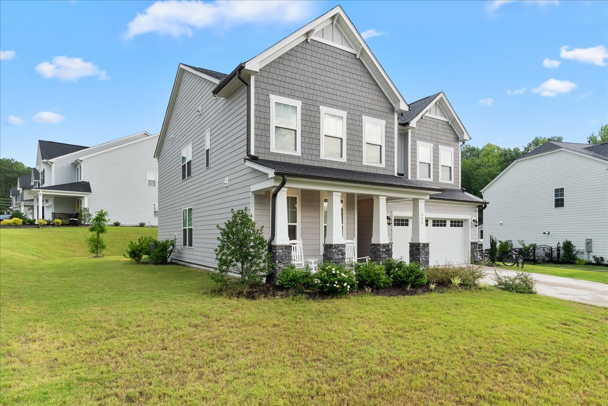 736 Precipice Wy – photo 2