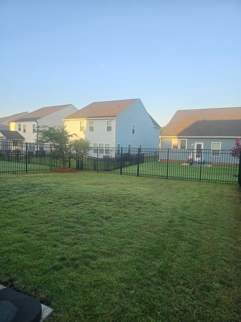 Attractive home in Monroe! LOFT!! Fenced yard!!! – photo 5
