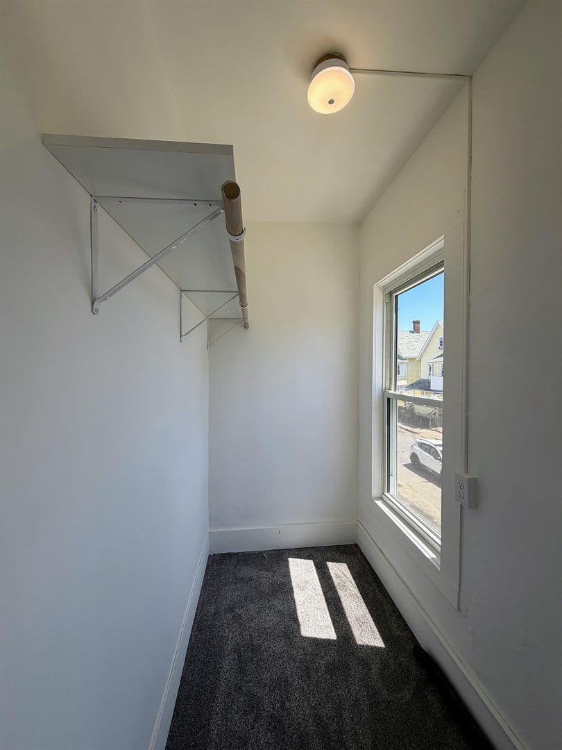 30 Loring St – photo 3