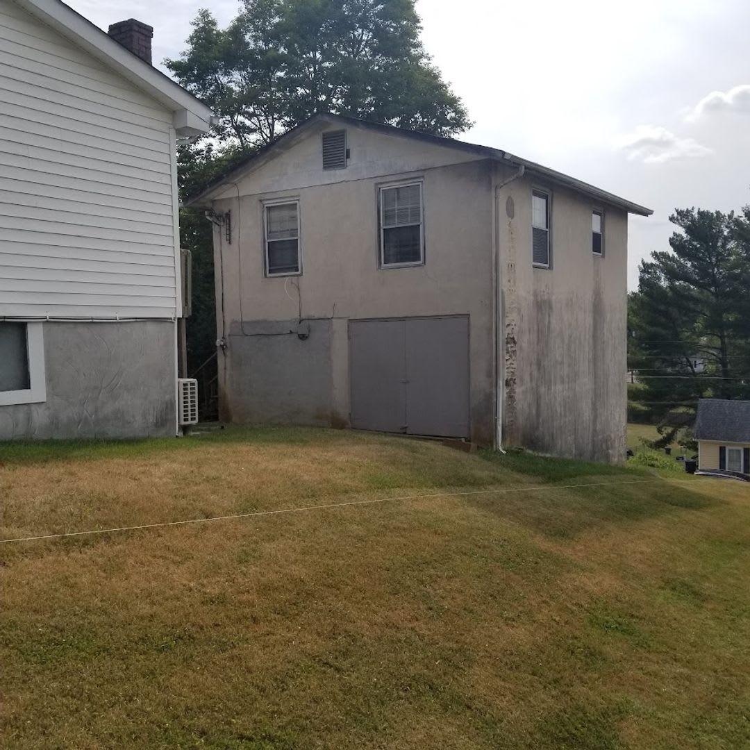 123 Lilly St. #1/2, Bristol TN 37620 – photo 2