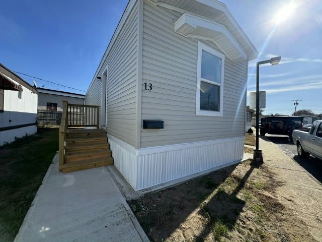 13 Ave A – photo 4