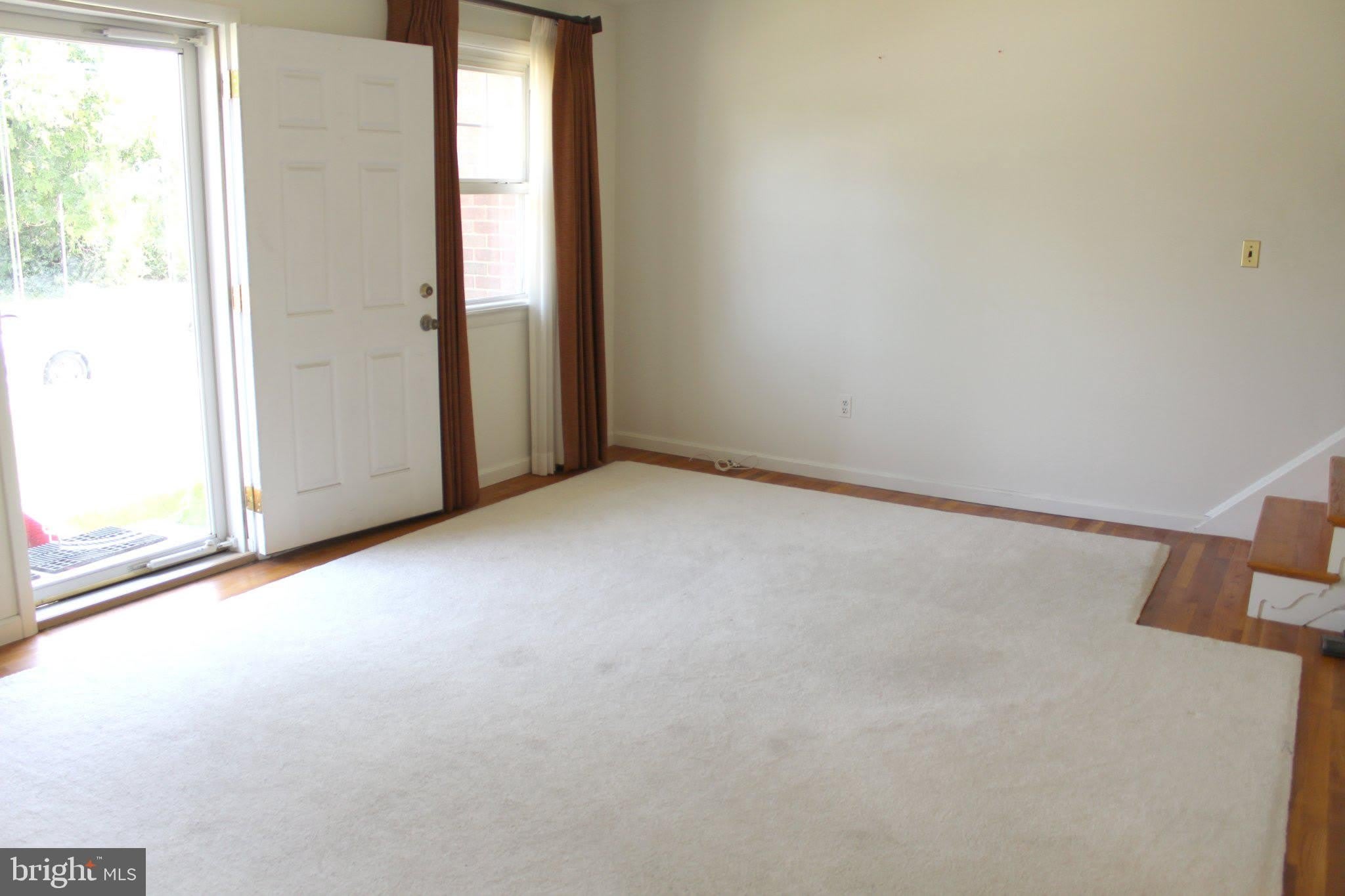 1120 Linkside Drive – photo 2