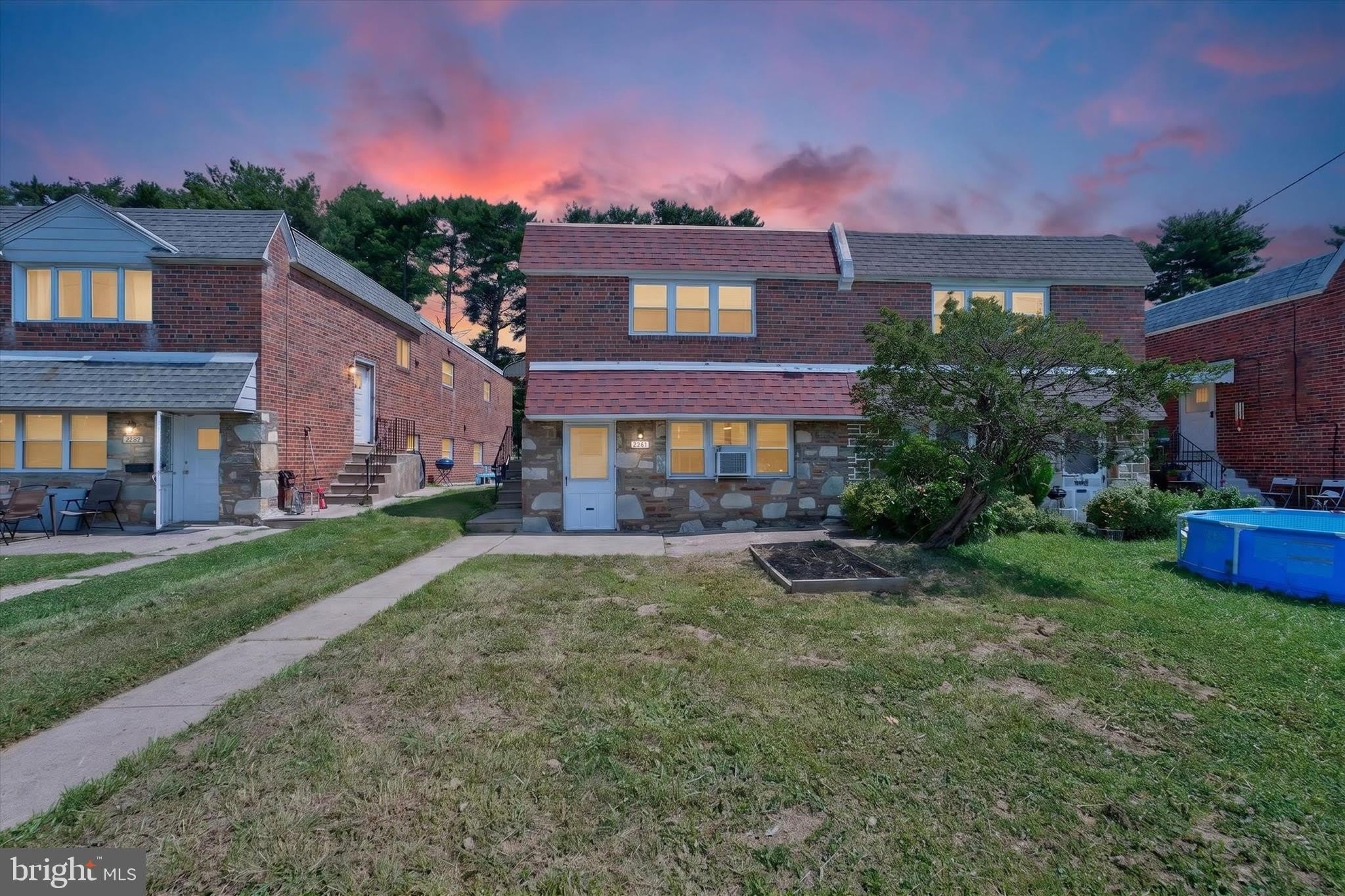 2261 STRAHLE Street – photo 2