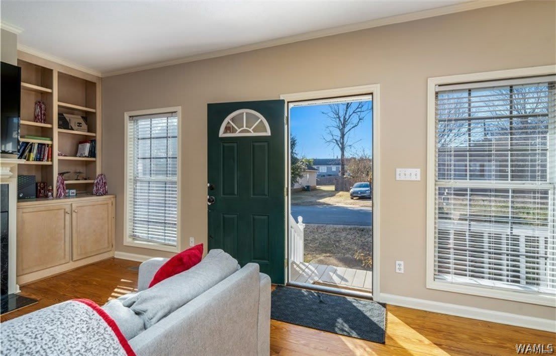 16 Beverly Heights – photo 2