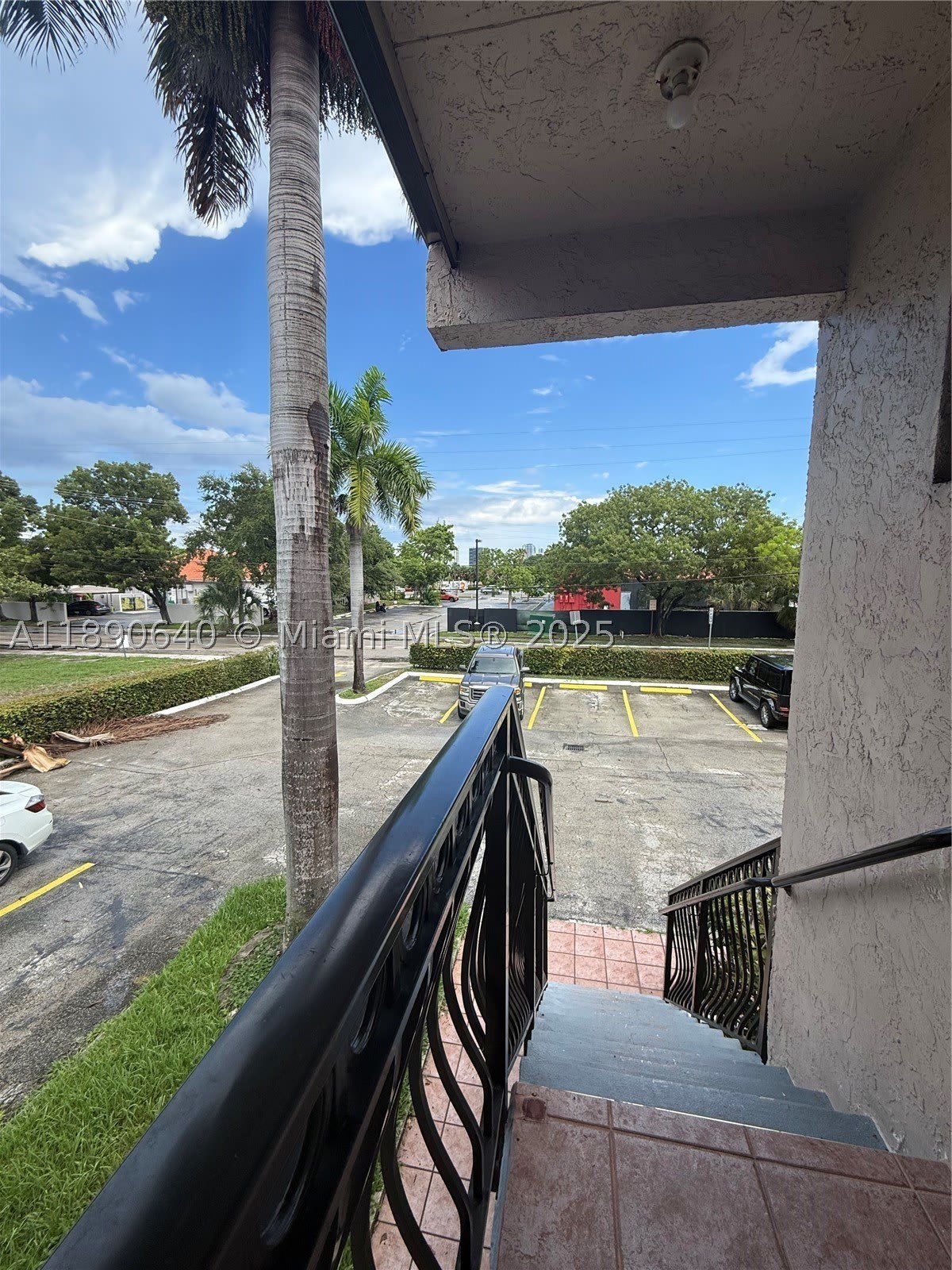 100 SE 5th Ave – photo 4