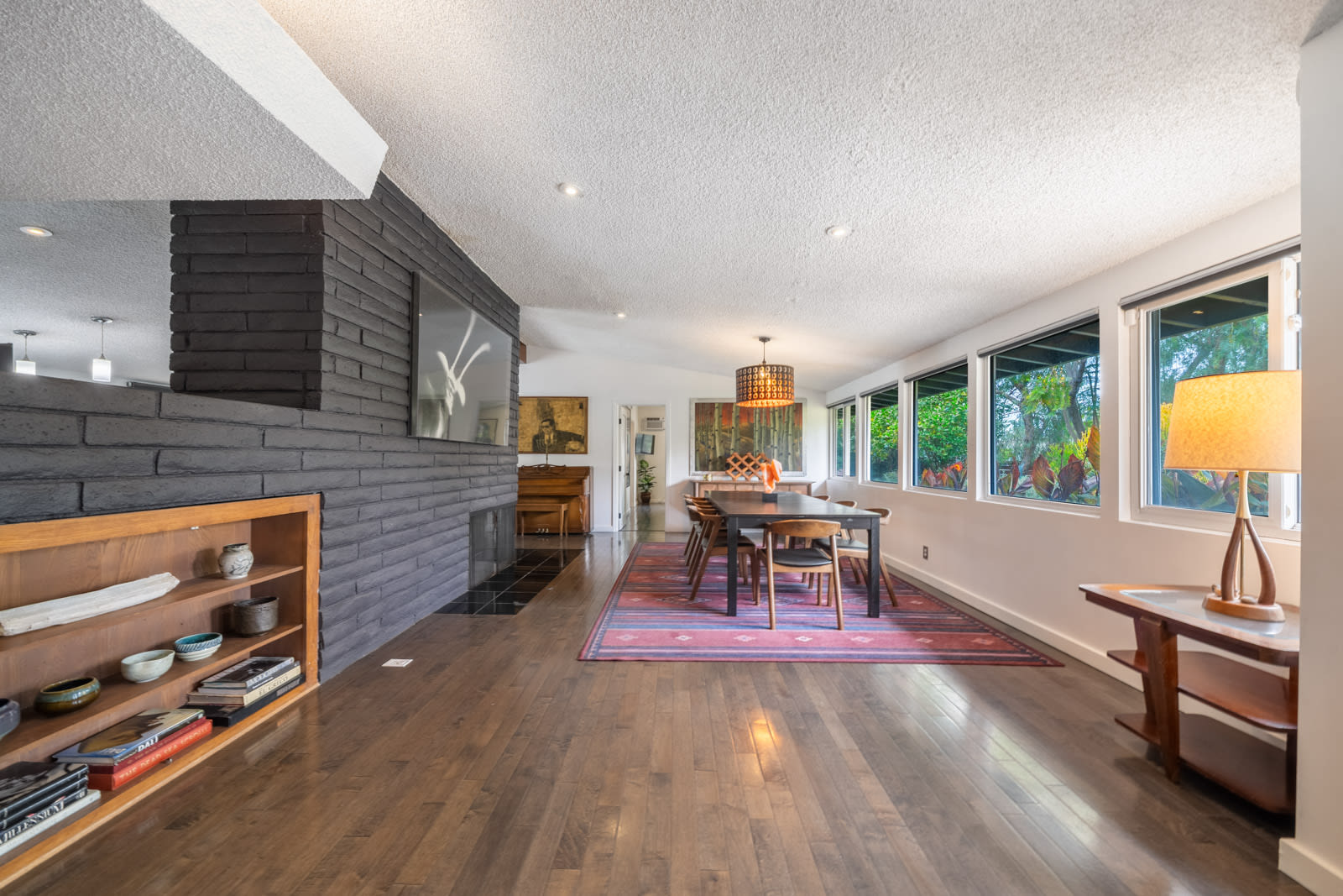 13557 Kittridge St – photo 5