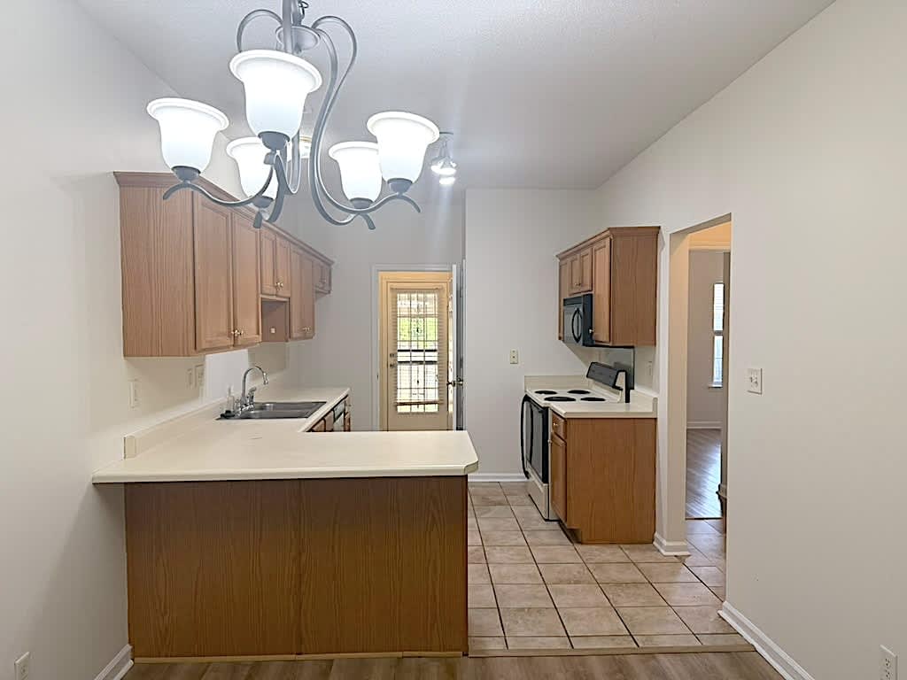 7751 Lipscomb Drive – photo 4