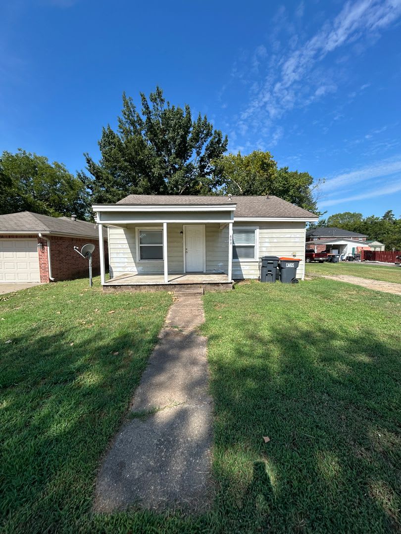 803 N Denver Ave – photo 1