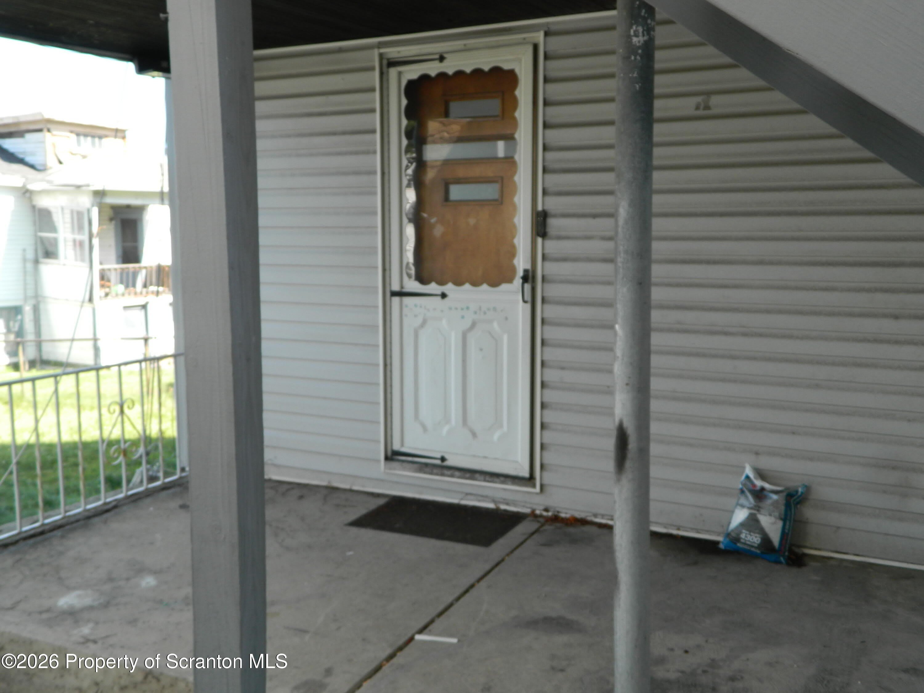 826 Prospect Avenue – photo 2