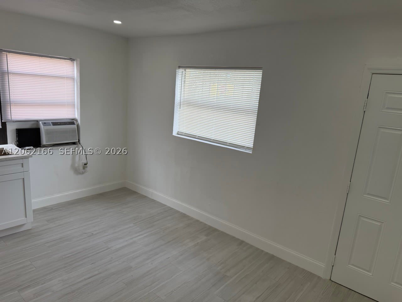 7842 NW 5th Ave – photo 3