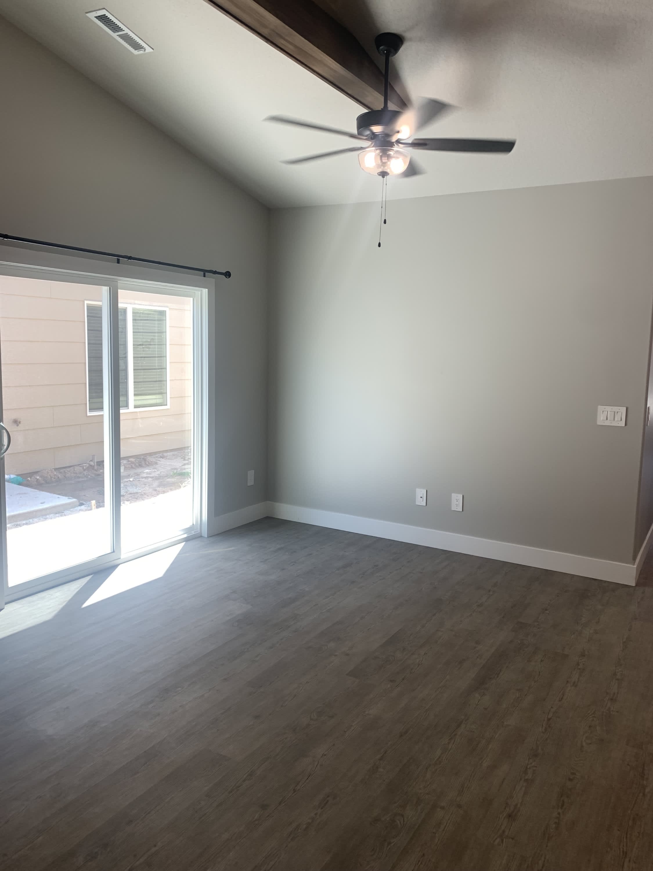 1423 W 37th St N – photo 4