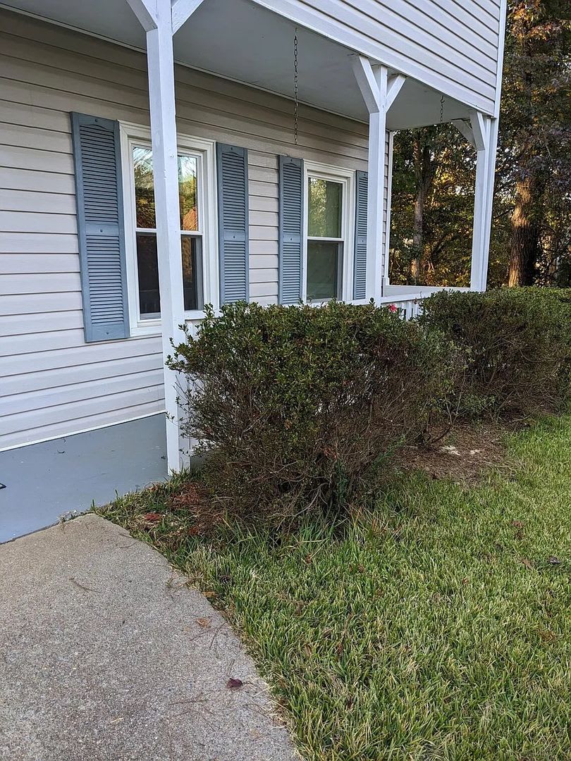 Room in 4 Bedroom Home at Karl Ct – photo 1