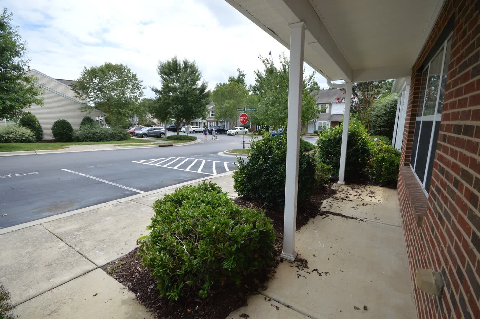 8026 River Watch Ln Raleigh Nc Bev Roberts Rentals And Property Management – photo 3