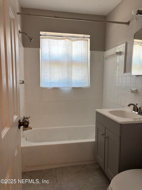 1739 Cesery Boulevard – photo 4