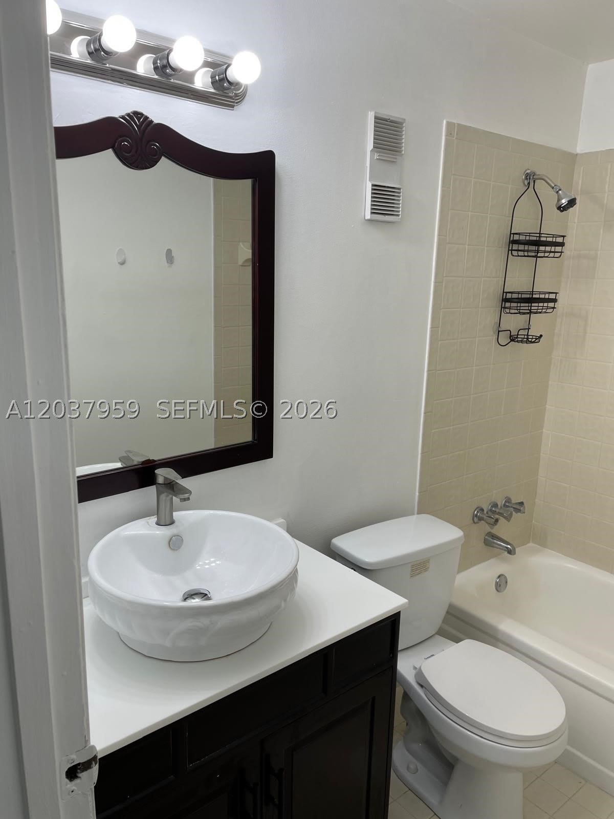 2060 SW 90th Ave – photo 4
