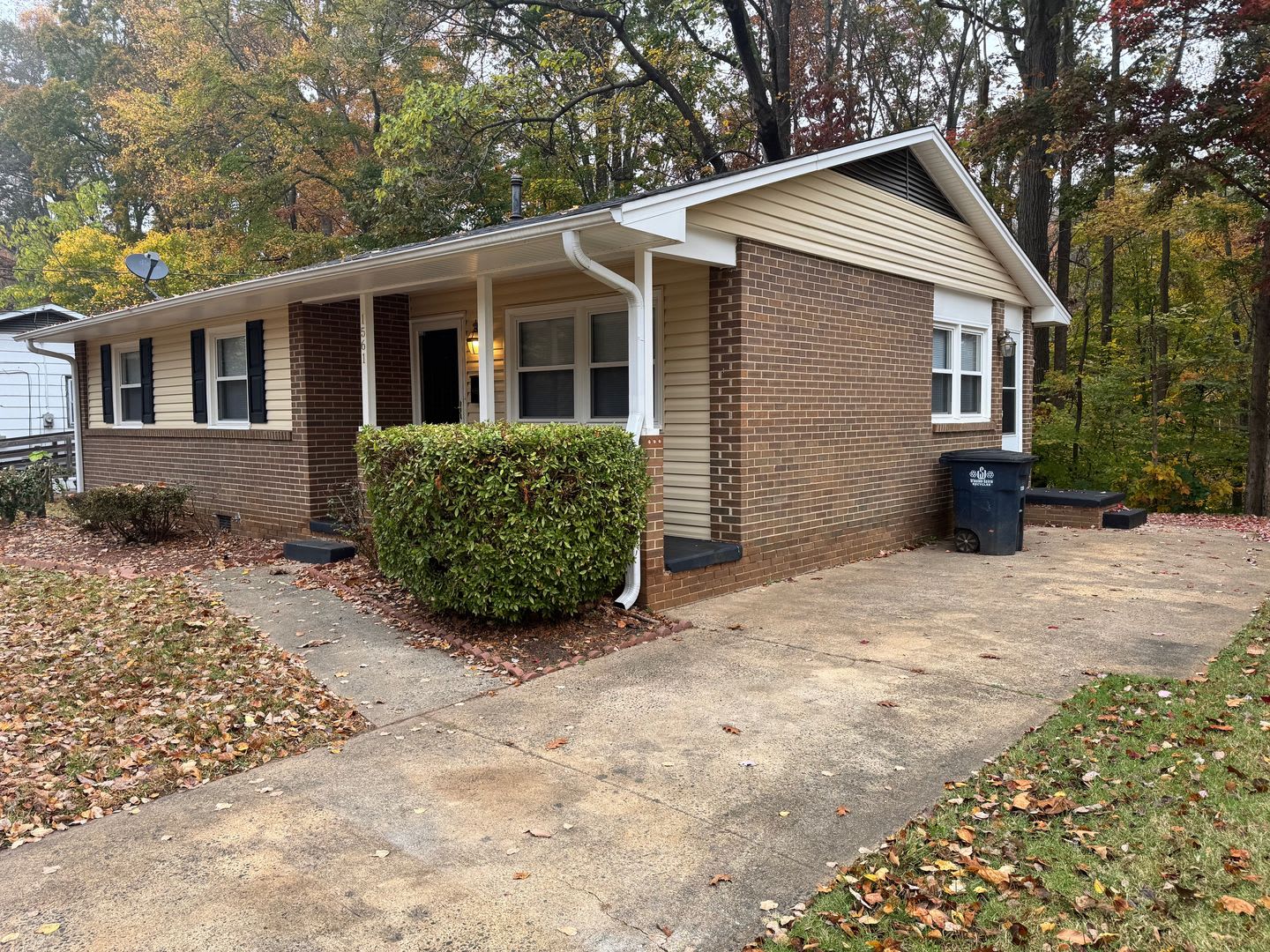 Charming 3-Bedroom Home in Winston-Salem! – photo 2