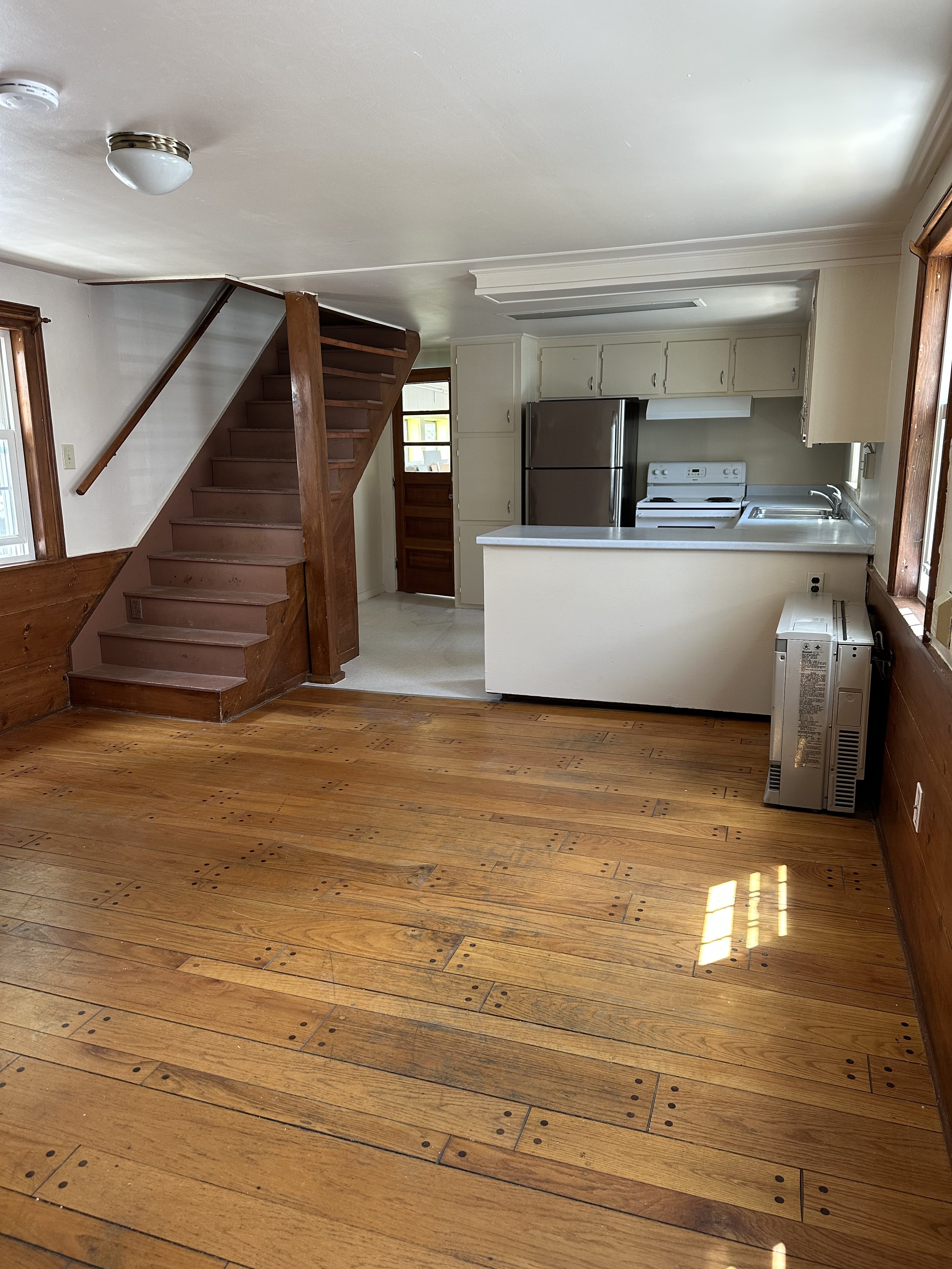 6 Maple Street – photo 1